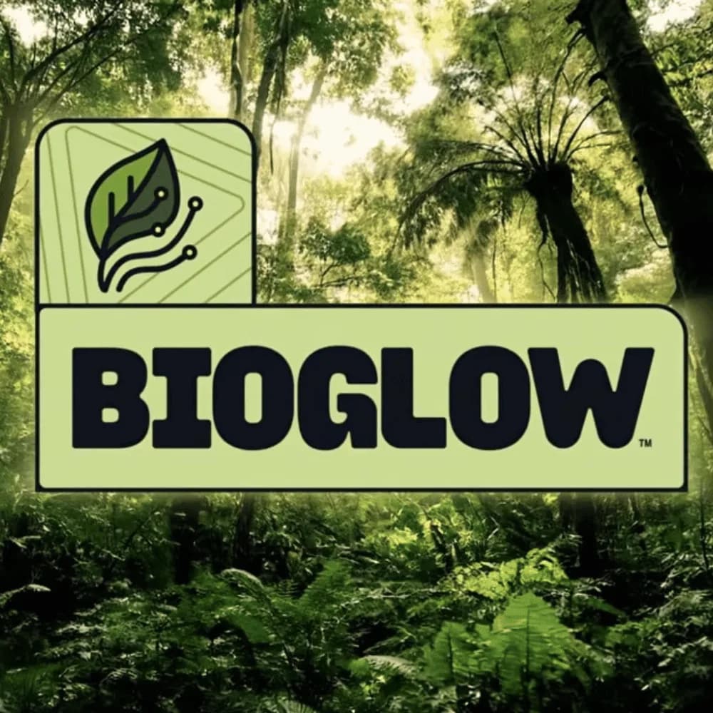 Sezon 2026/2027 BIOGLOW™ — key visual z logotypem